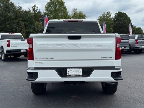 Used 2026 Chevrolet Silverado 1500 Custom image 4