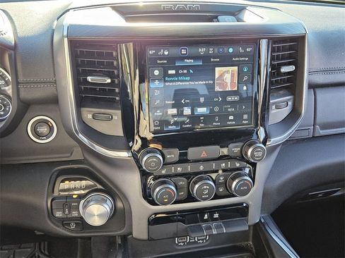 Used 2024 RAM 1500 Laramie image 15