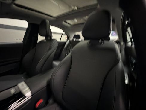 Used 2023 Mercedes-Benz C 300 Sedan image 26