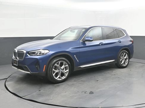 Used 2022 BMW X3 xDrive30i w/ Premium Package AWD/4WD image 1