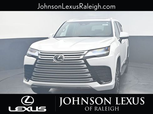 New 2026 Lexus LX 700h Luxury image 5