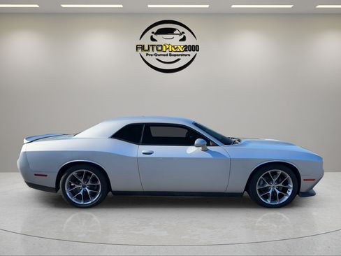 Used 2019 Dodge Challenger GT w/ Plus Package RWD image 8