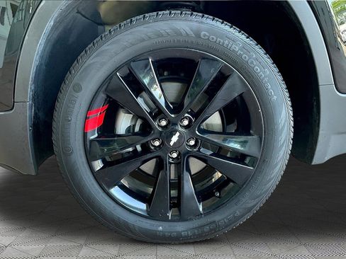 Used 2019 Chevrolet Trax LT w/ Sun & Sound Package AWD/4WD image 31