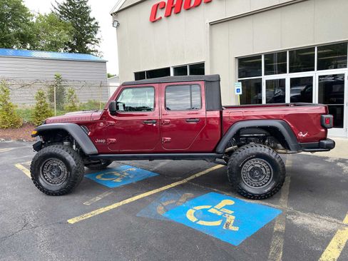 Used 2021 Jeep Gladiator Rubicon w/ Trailer Tow Package AWD/4WD image 15