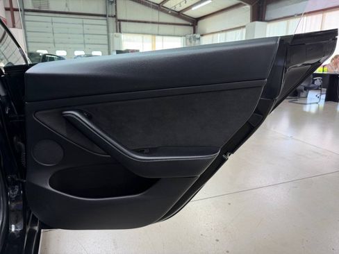 Used 2021 Tesla Model 3 Standard Range Plus RWD image 14