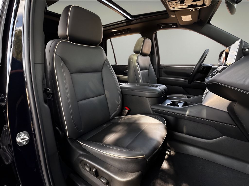 Used 2022 GMC Yukon SLT w/ SLT Premium Package AWD/4WD image 24