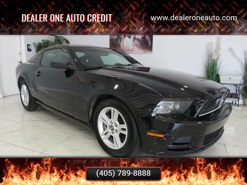 Used 2014 Ford Mustang Coupe RWD image 1