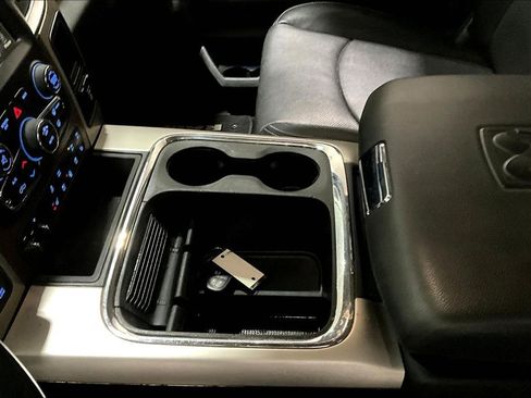 Used 2017 RAM 1500 Laramie image 18