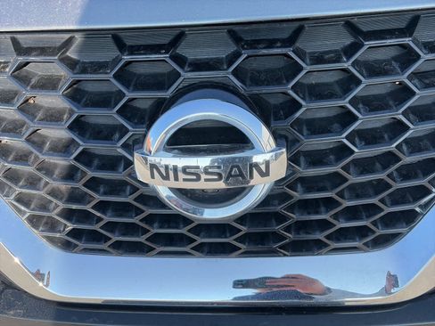 Used 2019 Nissan Murano SL w/ Cargo Package image 3