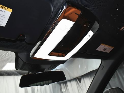 Used 2024 Rolls-Royce Cullinan image 52