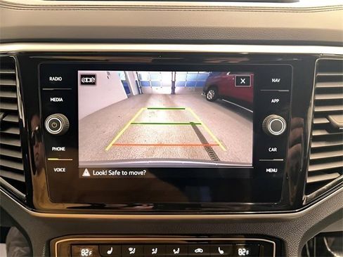 Used 2022 Volkswagen Atlas Cross Sport SEL image 24