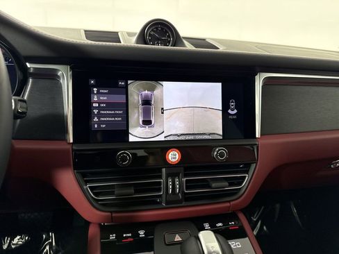 Certified 2026 Porsche Macan GTS AWD/4WD image 30