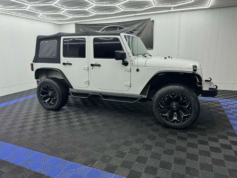 Used 2014 Jeep Wrangler Unlimited Sport w/ Connectivity Group image 2