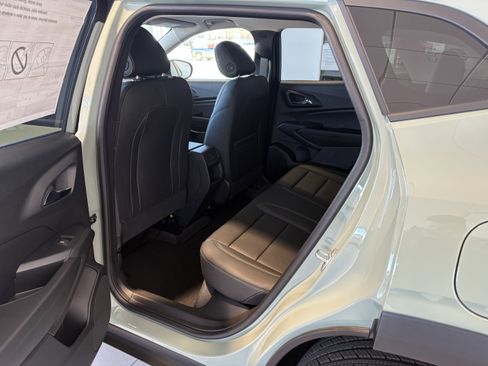 New 2026 Chevrolet Trax ACTIV w/ Sunroof Package image 20