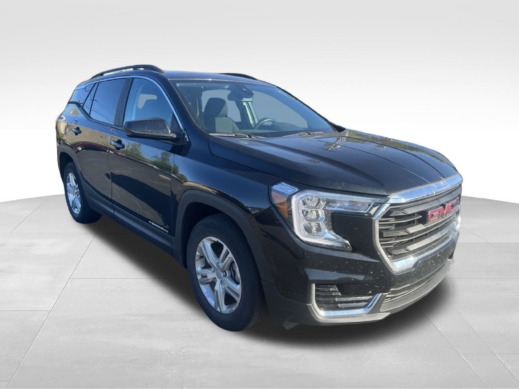 Used 2022 GMC Terrain SLE w/ Driver Convenience Package FWD image 16