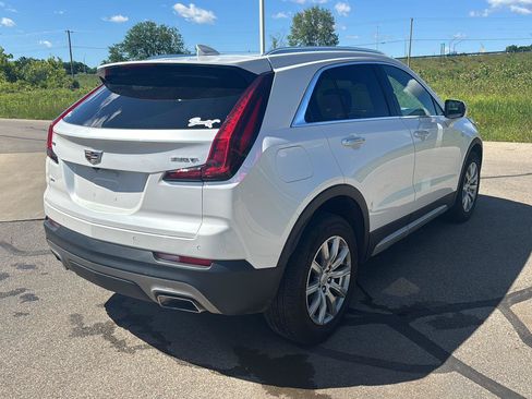 Used 2023 Cadillac XT4 Premium Luxury AWD/4WD image 5