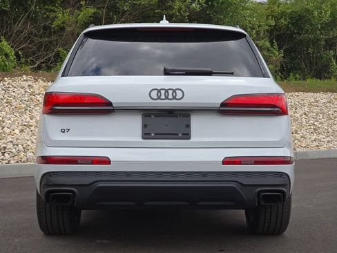 Certified 2025 Audi Q7 2.0T Premium Plus w/ Premium Plus Package AWD/4WD image 24