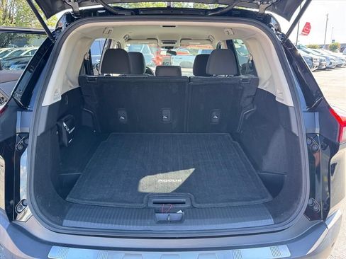 Certified 2022 Nissan Rogue SV AWD/4WD image 10