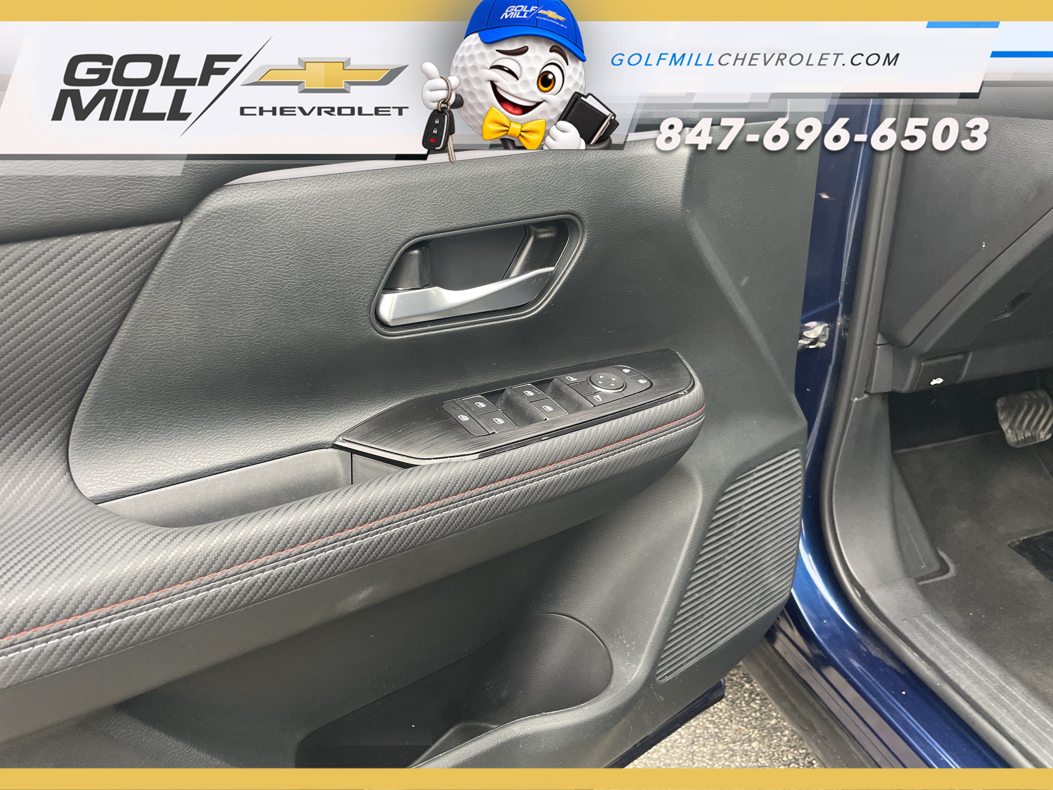 Used 2025 Nissan Kicks SR w/ SR Premium Package AWD/4WD image 12
