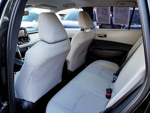 Used 2022 Toyota Corolla Cross L image 17