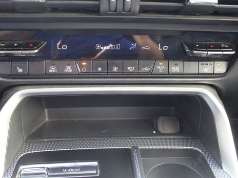 Certified 2025 MAZDA CX-70 3.3 Turbo w/ Preferred Package image 22