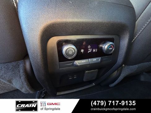 Used 2025 GMC Acadia Elevation AWD/4WD image 27