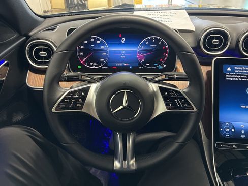 Used 2025 Mercedes-Benz C 300 4MATIC Sedan image 11