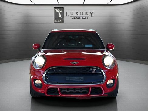 Used 2018 MINI Cooper S image 2