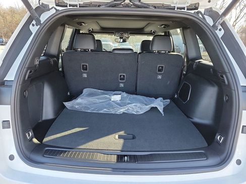 New 2024 Jeep Grand Cherokee Limited 4xe image 21