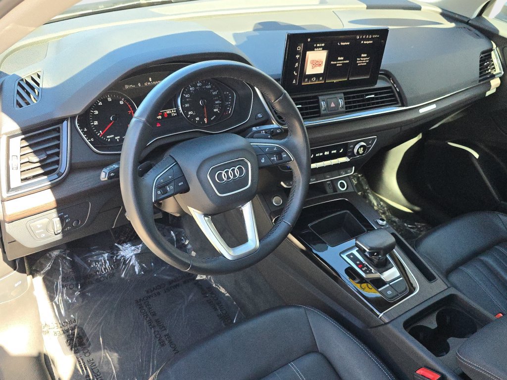 Used 2023 Audi Q5 2.0T Premium AWD/4WD image 19