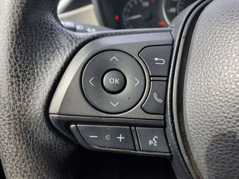 Used 2022 Toyota Corolla LE FWD image 19