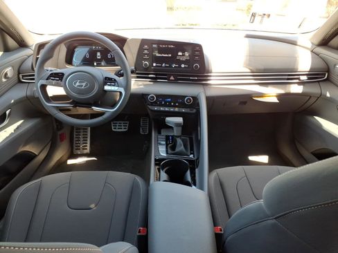 New 2026 Hyundai Elantra SEL Sport FWD image 10