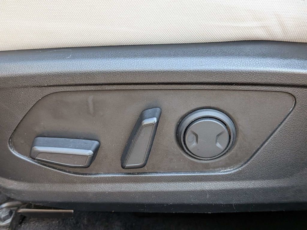 Certified 2025 Hyundai Tucson SEL AWD/4WD image 25