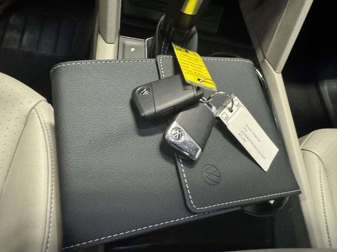 Used 2022 Volkswagen Atlas SE image 33