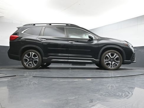 Used 2023 Subaru Ascent Touring AWD/4WD image 41