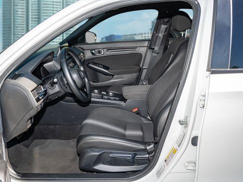 Certified 2025 Honda Civic Sport image 15