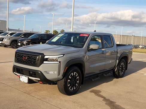 Certified 2024 Nissan Frontier Pro-X image 3