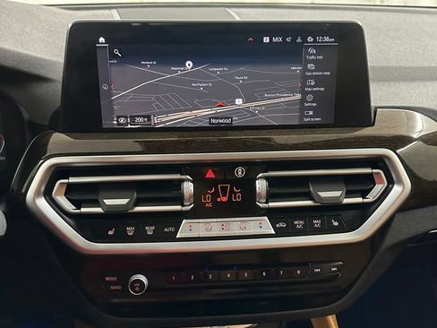 Used 2023 BMW X4 xDrive30i AWD/4WD image 22
