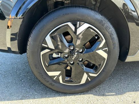 Used 2024 Kia Niro Wind FWD image 56