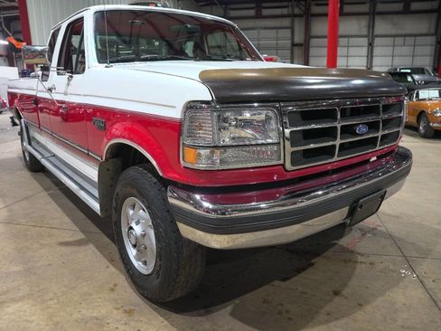 Used 1992 Ford F250 XLT Lariat 2dr 4WD Extended Ca image 12