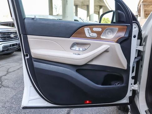 Used 2022 Mercedes-Benz GLE 350 4MATIC w/ Premium Package image 24
