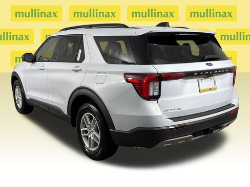 New 2026 Ford Explorer Active w/ Active Comfort Package RWD image 9