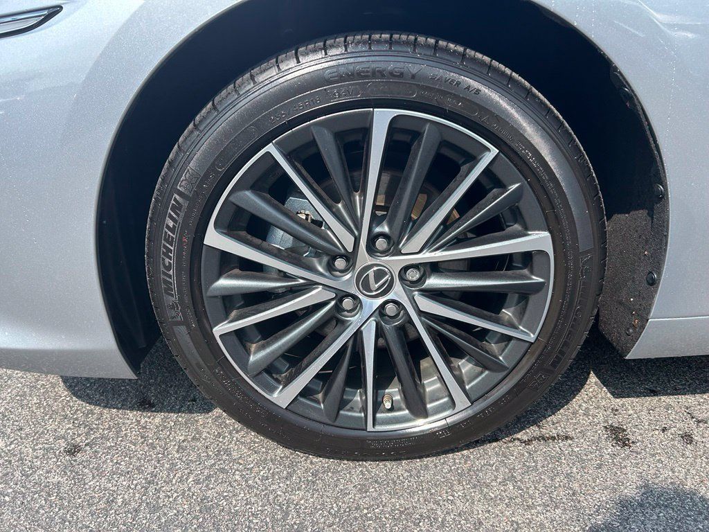 Used 2024 Lexus ES 350 w/ Premium Package FWD image 24
