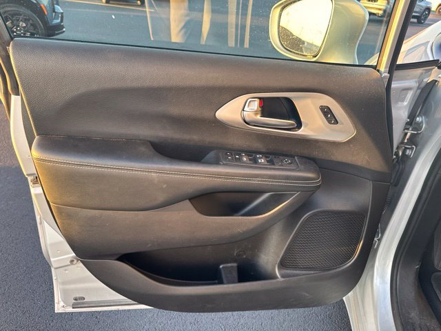 Used 2022 Chrysler Pacifica Touring-L w/ S Appearance Package FWD image 21