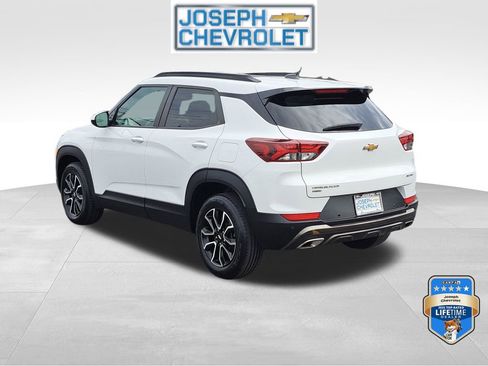 Certified 2022 Chevrolet TrailBlazer ACTIV w/ Sun and Liftgate Package AWD/4WD image 3