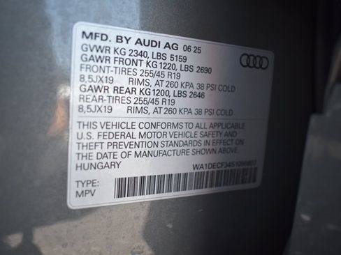 Used 2025 Audi Q3 2.0T Premium w/ Convenience Package AWD/4WD image 27