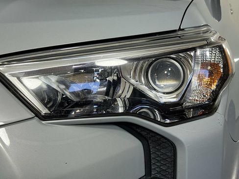 Used 2017 Toyota 4Runner TRD Pro AWD/4WD image 38