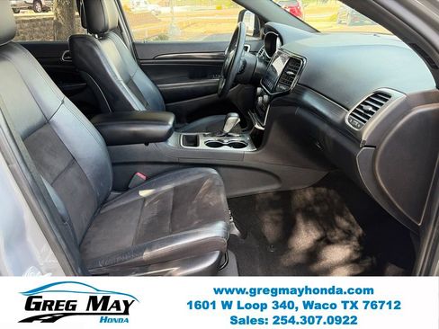 Used 2019 Jeep Grand Cherokee Altitude RWD image 13