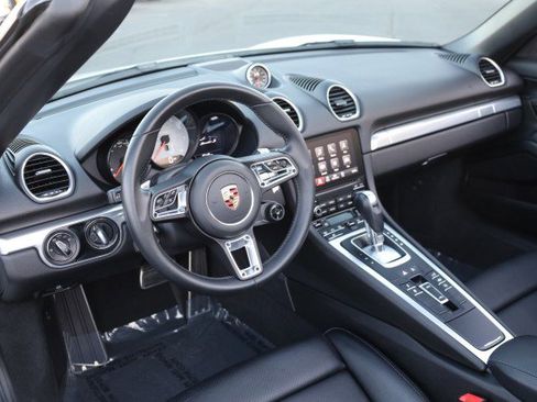 Used 2024 Porsche 718 Boxster S RWD image 25