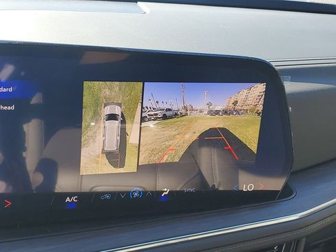 New 2026 Chevrolet Suburban LS image 24